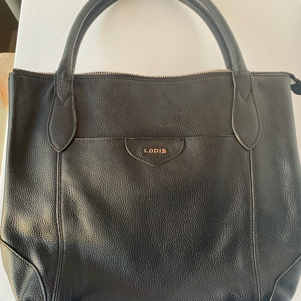 LODIS SIERA BLACK LEATHER TOTE: Preloved
